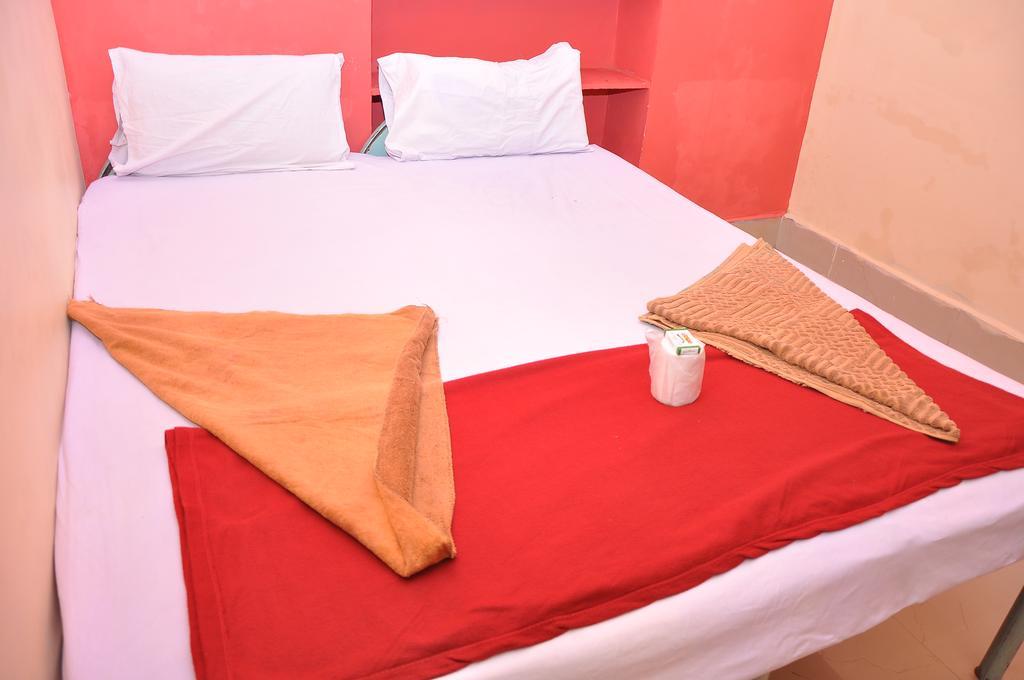 Manju Guest House Hampi Bagian luar foto