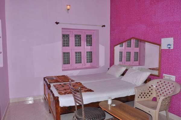 Manju Guest House Hampi Bagian luar foto